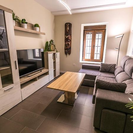 Centrico Y Moderno Con Piscina Y Parking Apartment Jaen Ngoại thất bức ảnh