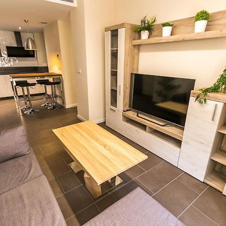 Centrico Y Moderno Con Piscina Y Parking Apartment Jaen Ngoại thất bức ảnh